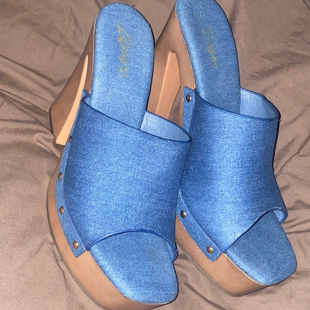 Stylish Blue Platform Heels